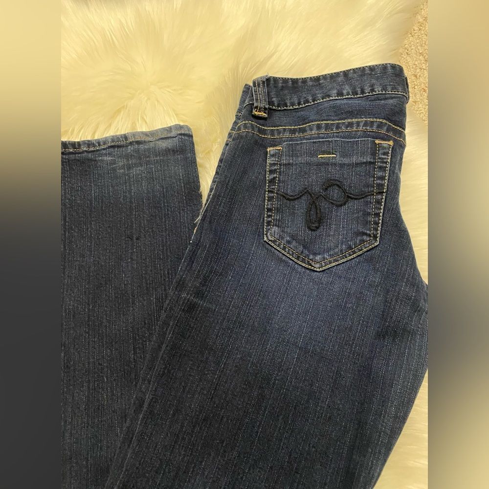 Classic Guess Jeans  - Picture 9 of 9